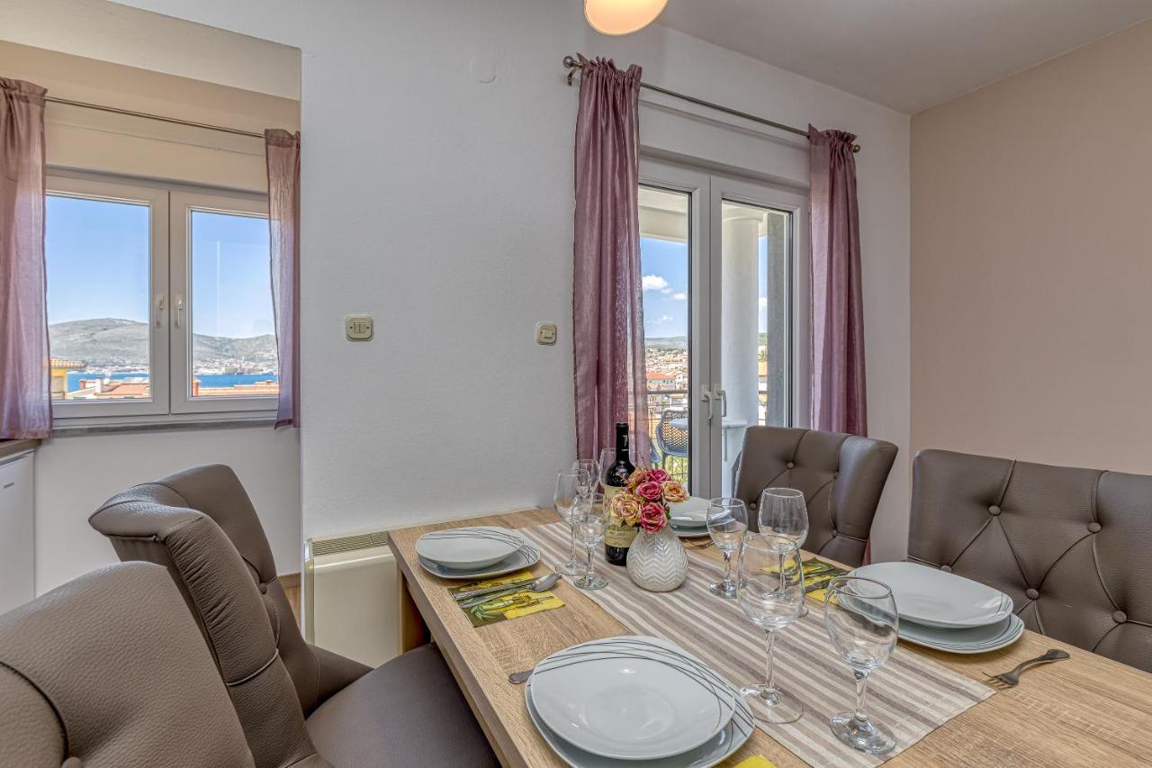 Villa Mihaela Trogir Oda fotoğraf